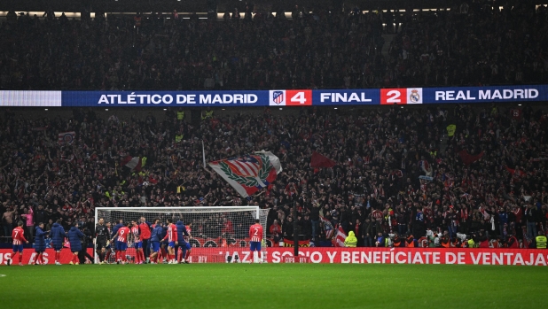 MADRID, SPAIN - JANUARY 18: Players of Atletico Madrid celebrate with the fans after the team's victory in the Copa del Rey Round of 16 match between Atletico Madrid and Real Madrid CF at Civitas Metropolitano Stadium on January 18, 2024 in Madrid, Spain. (Photo by David Ramos/Getty Images)