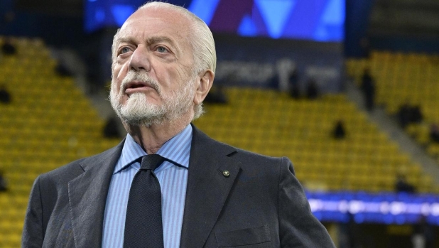 Foto Alfredo Falcone/LaPresse 22 Gennaio 2024 - Riyadh, Arabia Saudita - Al-Awwal Park  sport, calcio - Napoli vs Inter - Finale EA Sports Supercoppa Italiana 2023/ 2024. 
Nella foto: Aurelio De Laurentiis (SSC Napoli) 

22 January 2024 - Riyadh, Saudi Arabia Al-Awwal Park  - sport, soccer - Napoli vs Inter - EA Sports Supercup Final 2023/ 2024.
 In the picture:Aurelio De Laurentiis