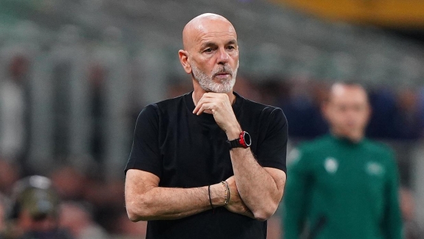 AC Milan's head coach Stefano Pioli  during the Europa League soccer  match between Ac Milan and As Roma at the San Siro Stadium in Milan , Italy - Thursday , April 11 2024. Sport - Soccer . (Photo by Spada/LaPresse)