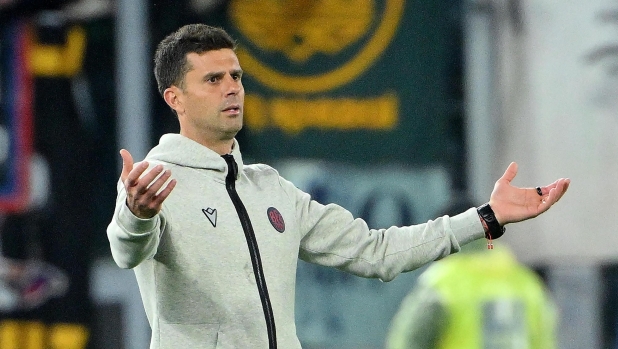 Bologna's head coach Thiago Motta reacts during the Italian Serie A soccer match between AS Roma and Bologna FC 1909 at the Olimpico stadium in Rome, Italy, 22 April 2024.  ANSA/ETTORE FERRARI