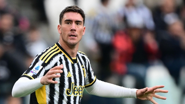 Juventus' Serbian forward #09 Dusan Vlahovic reacts during the Italian Serie A football match between Juventus and AC Milan at The Allianz Stadium in Turin on April 27, 2024. (Photo by MARCO BERTORELLO / AFP)