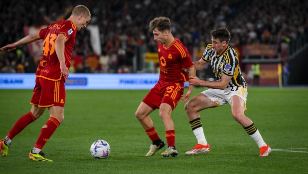 ROME, ITALY - MAY 05: Tommaso Baldanzi of AS Roma during the Serie A TIM match between AS Roma and Juventus at Stadio Olimpico on May 05, 2024 in Rome, Italy. (Photo by Fabio Rossi/AS Roma via Getty Images) (Photo by Fabio Rossi/AS Roma via Getty Images)