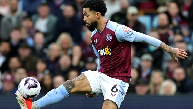 BIRMINGHAM, ENGLAND - MARCH 30:  Douglas Luiz of Aston Villa controls the ball during the Premier League match between Aston Villa and Wolverhampton Wanderers at Villa Park on March 30, 2024 in Birmingham, England. (Photo by David Rogers/Getty Images)