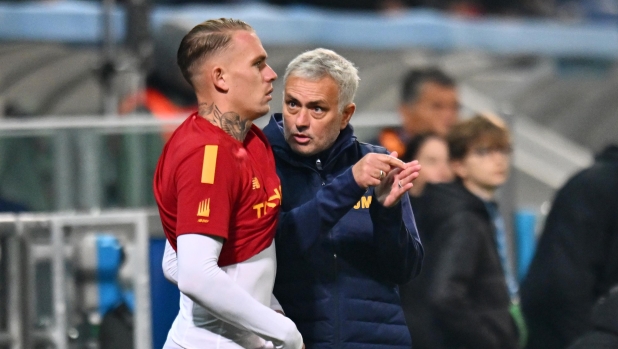 L'ex Roma Karsdorp: "Sono in un periodo di pausa dal calcio, voglio occuparmi di mio figlio"