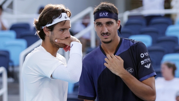 Lorenzo Musetti e Lorenzo Sonego si affrontano domani al secondo turno dell'Australian Ope