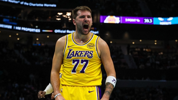 Doncic ai Lakers un anno dopo: cos'è cambiato per lui, Davis, i Mavericks, LeBron...