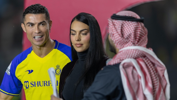 Cristiano Ronaldo e Georgina da record: la coppia ha comprato la villa più costosa del Portogallo