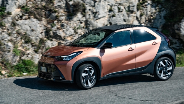 Toyota Aygo X Hybrid: quanto consuma? La prova di 1.500 km