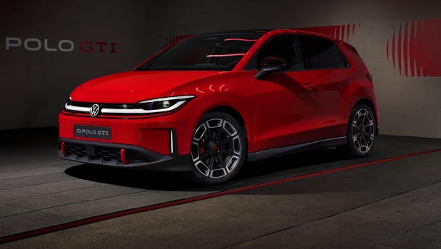 Volkswagen ID. Polo Gti: la piccola elettrica sportiva da 226 Cv scende in pista
