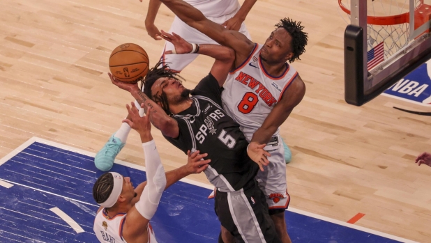Knicks-Spurs gara-3, le pagelle: Castle è un carro armato, 7,5. Bridges troppo timido, 5