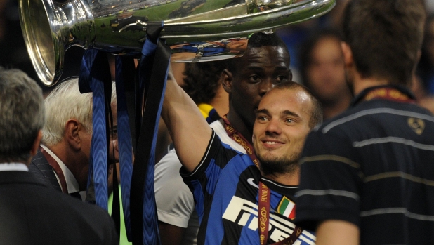 Sneijder: "Chivu era in stanza con me e parlava solo di calcio. L'Inter del Triplete è inarrivabile"