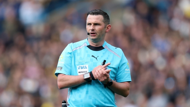 Mondiali 2026, l’arbitro Oliver è infortunato e salterà la gara tra Costa d’Avorio e Ecuador