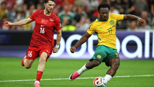 Australia-Turchia, le pagelle: Irankunda 8, i razzi ai piedi. Demiral, letture difensive da 5