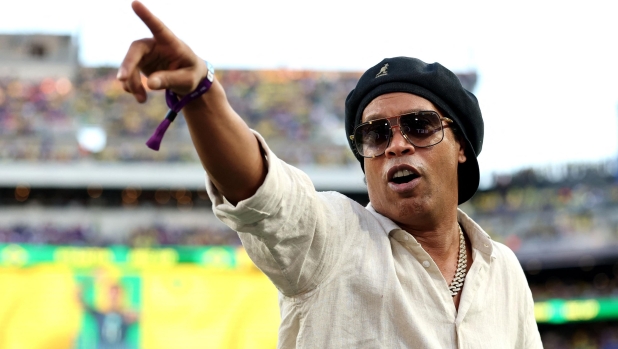 Ronaldinho e non solo: quando i miti non riescono a dire basta