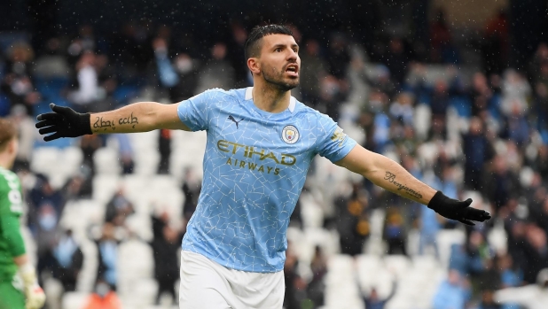 Agüero risponde a Laporte dopo le accuse: "Non fare il duro, appena mi vedi scappi"