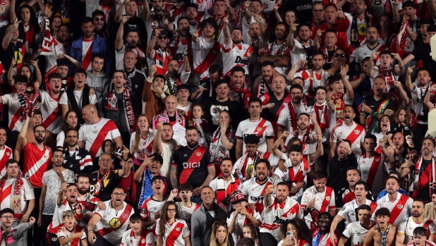 Rayo Vallecano, stop alla concessione dello stadio: il gesto del presidente