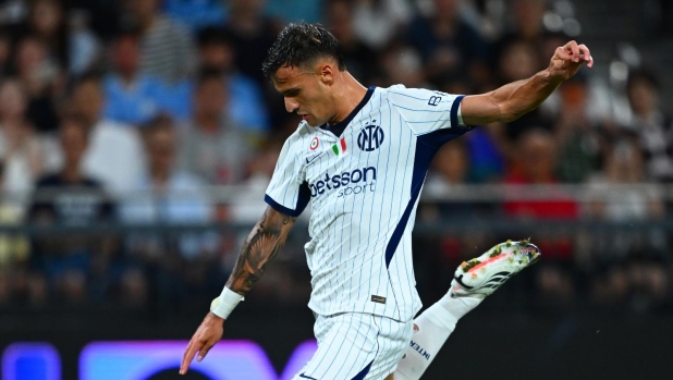 Il Brentford offre 40 milioni per Stankovic, l'Inter dice no. E Chivu non molla Jones e Romero: le trattative