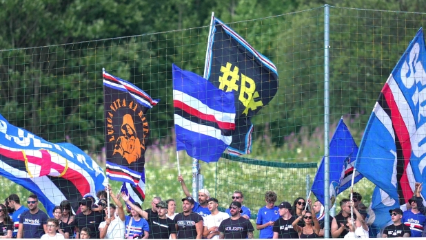 La Sampdoria festeggia gli 80 anni del club: 450 droni nel cielo di Genova