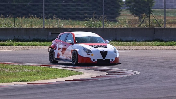 Alfa Romeo Giulietta Veloce Tcr da 350 Cv. La prova in pista