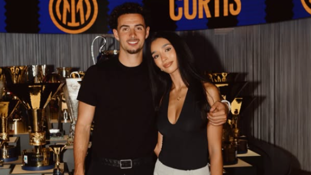 Saffie Khan, lady Jones, entusiasta di Milano: "Siamo pronti! Forza Inter"