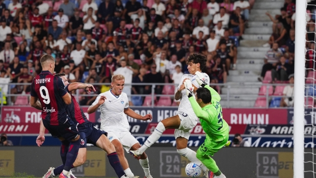 Bologna-Lazio, le pagelle: Mandas para tutto: 7,5. Dovbyk si divora il pareggio, 5