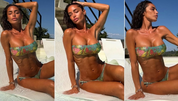 Raffaella Fico, relax a Napoli con la figlia Pia Balotelli: gli scatti in piscina