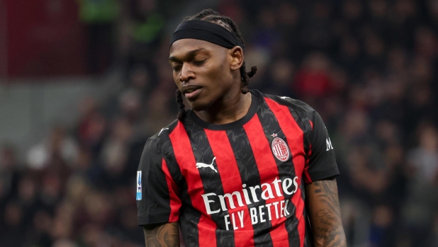 Leao, il destino tra le sue mani: la Premier con l'Aston Villa o i milioni del Galatasaray?