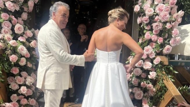 Nozze bis per Jean Alesi: l'ex campione Ferrari ha sposato a Sorrento la compagna Ania