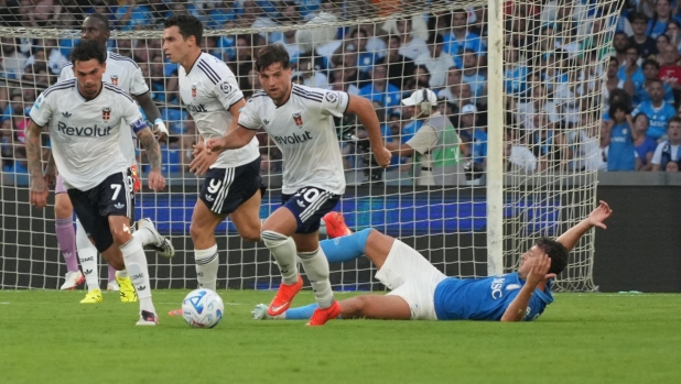Napoli-Como, le pagelle: Baturina illumina il Maradona, 7. Olivera, che sbandata: 4,5