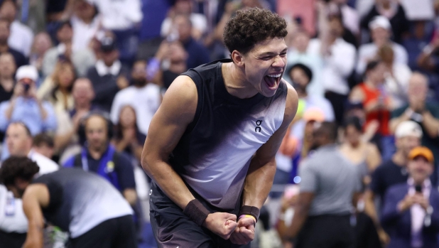 Notti di tennis: Shelton-Alcaraz finisce alle 3.34 di notte, due volte si è giocato oltre le 4. La classifica