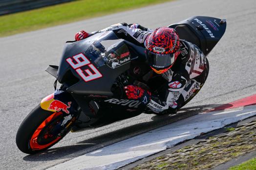Repsol Honda Team's Spanish rider Marc Marquez takes a corner during the first day of the pre-season MotoGP winter test at the Sepang International Circuit in Sepang on February 5, 2022. (Photo by Ahmad Fadali / AFP)