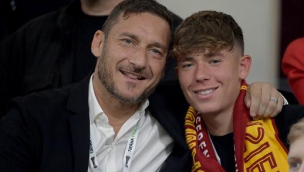 Francesco Totti con il figlio Cristian. Getty Images