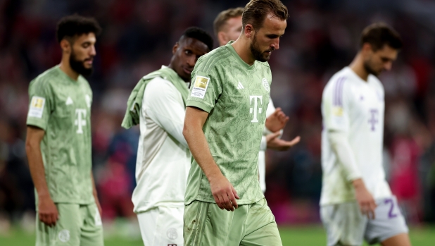 MUNICH, GERMANY - SEPTEMBER 15: Harry Kane of Bayern Munich looks dejected at full-time following the Bundesliga match between FC Bayern München and Bayer 04 Leverkusen at Allianz Arena on September 15, 2023 in Munich, Germany. (Photo by Lars Baron/Getty Images)