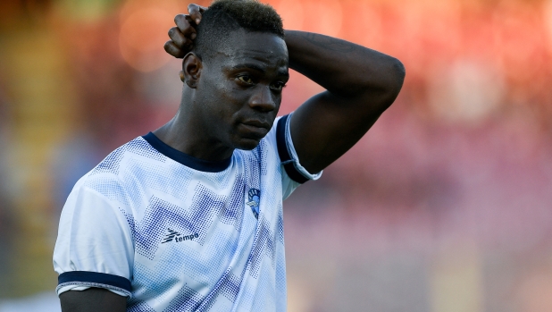 Mario Balotelli of Adana Demirspor looks on during the 1st Angelo Iervolino Trophy match between Adana Demirspor and Reggina 1914 at Stadio Arechi, Salerno, Italy on 30 July 2022.  (Photo by Giuseppe Maffia/NurPhoto) (Photo by Giuseppe Maffia / NurPhoto / NurPhoto via AFP)