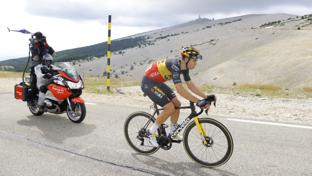 Tour de France 2021 - 108th Edition - 11th stage Sorgues - Malaucene 198,9 km - 07/07/2021 - Scenery - Mont Ventoux - Wout Van Aert (BEL - Jumbo - Visma) - photo Jan De Meuleneir/BettiniPhoto©2021