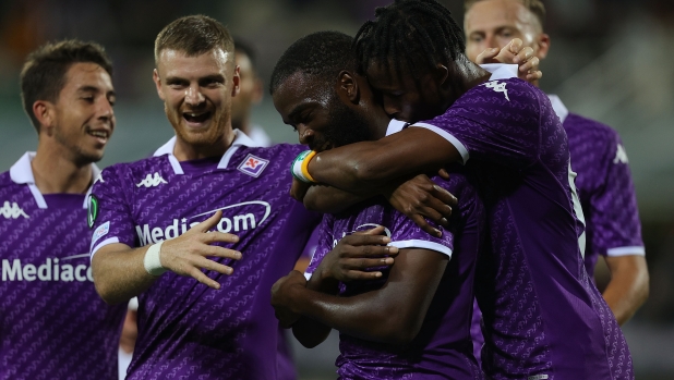 FLORENCE, ITALY - OCTOBER 26: Nanitamo Jonathan Ikoné of ACF Fiorentina celebrates after scoring a goal with Christian Michael Kouakou Kouamé and Lucas Beltrán during the match between of ACF Fiorentina and FC Cukaricki, Group F - Uefa Europa Conference League 2023/24 at Stadio Artemio Franchi on October 26, 2023 in Florence, Italy. (Photo by Gabriele Maltinti/Getty Images)