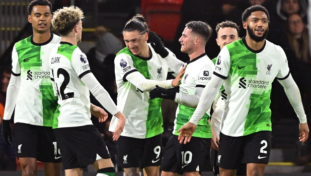 BOURNEMOUTH, ENGLAND - JANUARY 21: Darwin Nunez of Liverpool celebrates scoring his team's fourth goal with teammates during the Premier League match between AFC Bournemouth and Liverpool FC at Vitality Stadium on January 21, 2024 in Bournemouth, England. (Photo by Mike Hewitt/Getty Images)