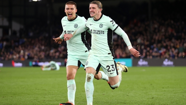 LONDON, ENGLAND - FEBRUARY 12: Conor Gallagher of Chelsea celebrates scoring his team's second goal during the Premier League match between Crystal Palace and Chelsea FC at Selhurst Park on February 12, 2024 in London, England. (Photo by Julian Finney/Getty Images)