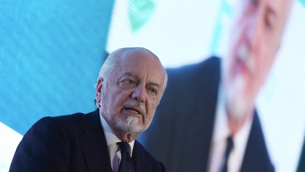 Aurelio De Laurentiis, President of SSC Napoli, speaks during the FT Business of Football Summit in London, Thursday, Feb. 29, 2024. As the summit returns for its sixth edition, top execs from across US and Europe will be flying in to debate and discuss the financial forces transforming the game. (AP Photo/Kin Cheung)     Associated Press / LaPresse Only italy and Spain