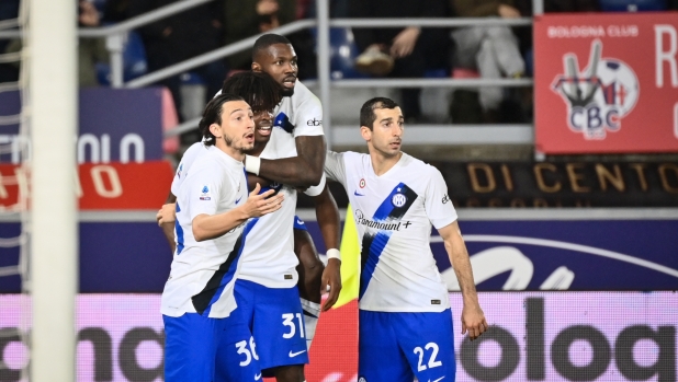Yann Aurel Bisseck (FC Internazionale Milano) celebrates after scoring goal 0-1 during the Serie a Tim match between Bologna and Inter FC - Serie A TIM at Renato Dall'Ara Stadium - Sport, Soccer - Bologna, Italy - Saturday March 9, 2024 (Photo by Massimo Paolone/LaPresse)