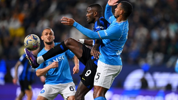 RIYADH, SAUDI ARABIA - JANUARY 22: Marcus Thuram of FC Internazionale, in action, is challenged by Juan Jesus of SSC Napoli during the Italian EA Sports FC Supercup Final match between SSC Napoli and FC Internazionale at Al-Awwal Stadium on January 22, 2024 in Riyadh, Saudi Arabia. (Photo by Mattia Ozbot - Inter/Inter via Getty Images)