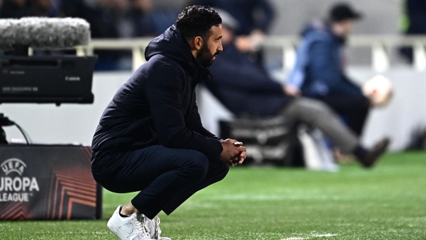 Sporting Lisbon's Portuguese coach Ruben Amorim reacts during the UEFA Europa League last 16 second leg football match between Atalanta and Sporting CP at the Atleti Azzurri d'Italia Stadium in Bergamo on March 14, 2024. (Photo by GABRIEL BOUYS / AFP)