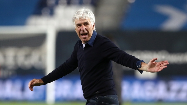 BERGAMO, ITALY - APRIL 24: Gian Piero Gasperini, Head Coach of Atalanta BC, celebrates following the team's victory in the Coppa Italia Semi-final second leg match between  Atalanta and ACF Fiorentina at Stadio Atleti Azzurri d'Italia on April 24, 2024 in Bergamo, Italy. (Photo by Marco Luzzani/Getty Images)