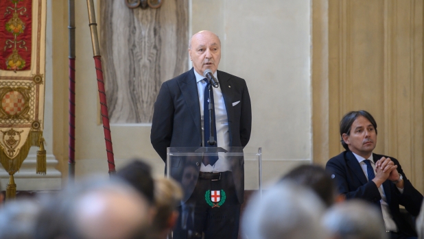 Giuseppe Marotta alla Cerimonia di conferimento dell'Ambrogino d'oro all'Inter, per il conseguimento del 20° titolo di Campione d'Italia -Venerdì 17 Maggio 2024  (Foto Claudio Furlan/Lapresse)    Giuseppe Marotta at the Ceremony of awarding the Ambrogino d'oro to Inter, for the achievement of the 20th title of Champion of Italy -Friday, May 17, 2024  (Photo Claudio Furlan/Lapresse)