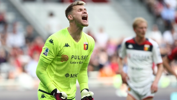 MILAN, ITALY - MAY 05: Josep Martinez of Genoa CFC reacts during the Serie A TIM match between AC Milan and Genoa CFC at Stadio Giuseppe Meazza on May 05, 2024 in Milan, Italy. (Photo by Marco Luzzani/Getty Images)