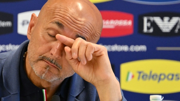 Italy's head coach Luciano Spalletti gives a press conference at the team's base camp in Iserlohn, on June 30, 2024, after they were eliminated by Switzerland in a round of 16 match of the UEFA Euro 2024 football championship. (Photo by Alberto PIZZOLI / AFP)
