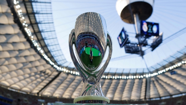 The trophy is on display ahead the UEFA Super Cup football match between Real Madrid and Atalanta BC in Warsaw, on August 14, 2024. (Photo by Wojtek RADWANSKI / AFP)