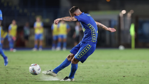 Empoli's defender Giuseppe Pezzella in action during the Serie A soccer match Empoli FC vs AC Monza at Carlo Castellani stadium in Empoli, Italy, 17 August 2024 ANSA/CLAUDIO GIOVANNINI