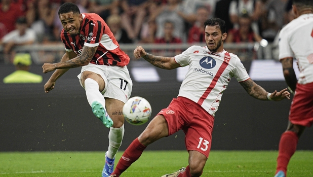 Milan’s Noah Okafor during the Silvio Berlusconi Trophy (Trofeo Berlusconi) soccer match between Milan and Monza, at the San Siro stadium in Milan, Italy - Tuesday, August 13, 2024. Sport - Soccer . (Marco Alpozzi/LaPresse)