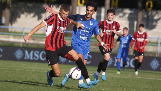 SOLBIATE ARNO, ITALY - OCTOBER 05: Samuele Longo of Milan Futuro in action during the Serie C match between Milan Futuro and Pianese at Stadio Felice Chinetti on October 05, 2024 in Solbiate Arno, Italy. (Photo by Giuseppe Cottini/AC Milan via Getty Images)